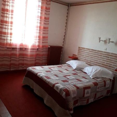 Phoenix Безьє Екстер'єр фото