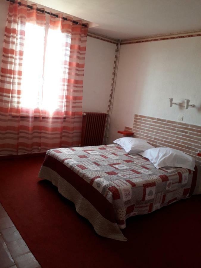 Phoenix Безьє Екстер'єр фото